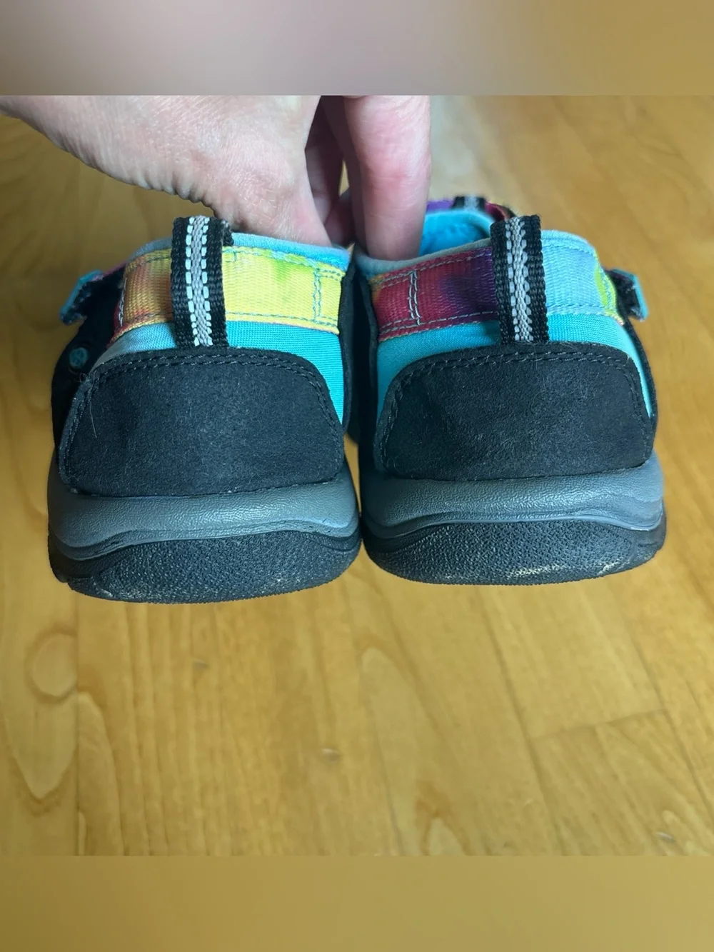 KEEN Newport H2 Tie-dye Sandals Colorful Rainbow Youth Kids Sz 7 Hiking Shoes
